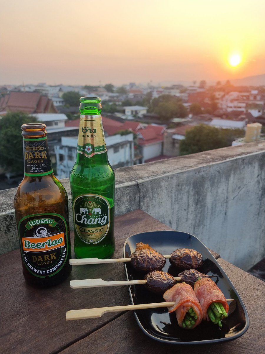 brewsandbeers's tweet photo. Thailand meets Laos - bosom beer buddies at Chiang Mai's best rooftop bar, Hideland CNX.
#chiangmai #beers #Chang #beerlao #sunset #Thailand https://t.co/XwvqDJn18l