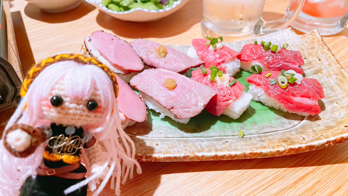 鏡音リン 「親友と肉をたらふく食らってきた 」|えね🍊🐙のイラスト