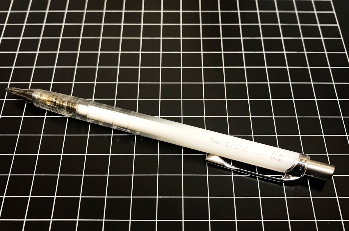 linkHref's tweet image. 新しいシャーペン買いました！
ぺんてるさんのオレンズのクリアカラー。
白くて、かわいいです。
#オレンズ10周年