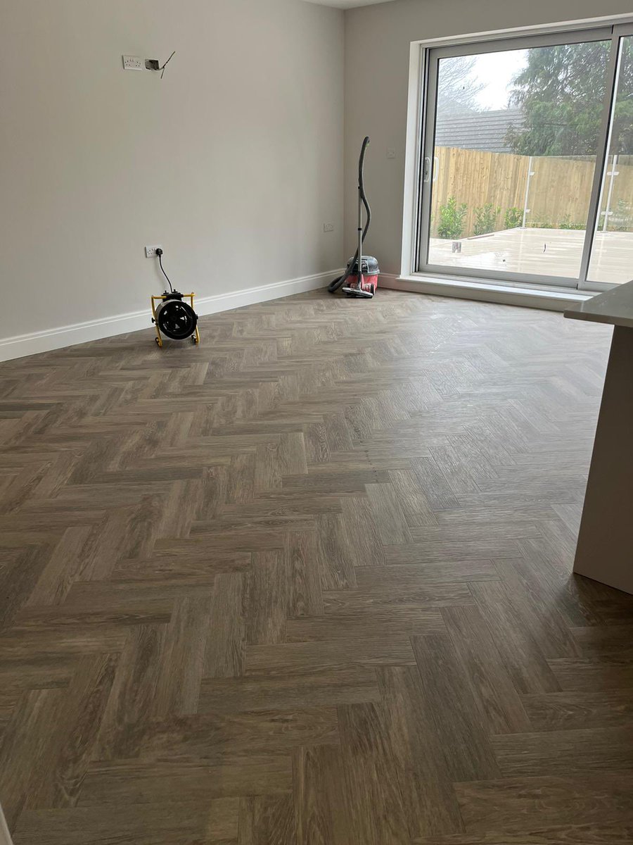 Graham Lee Carpets tweet media