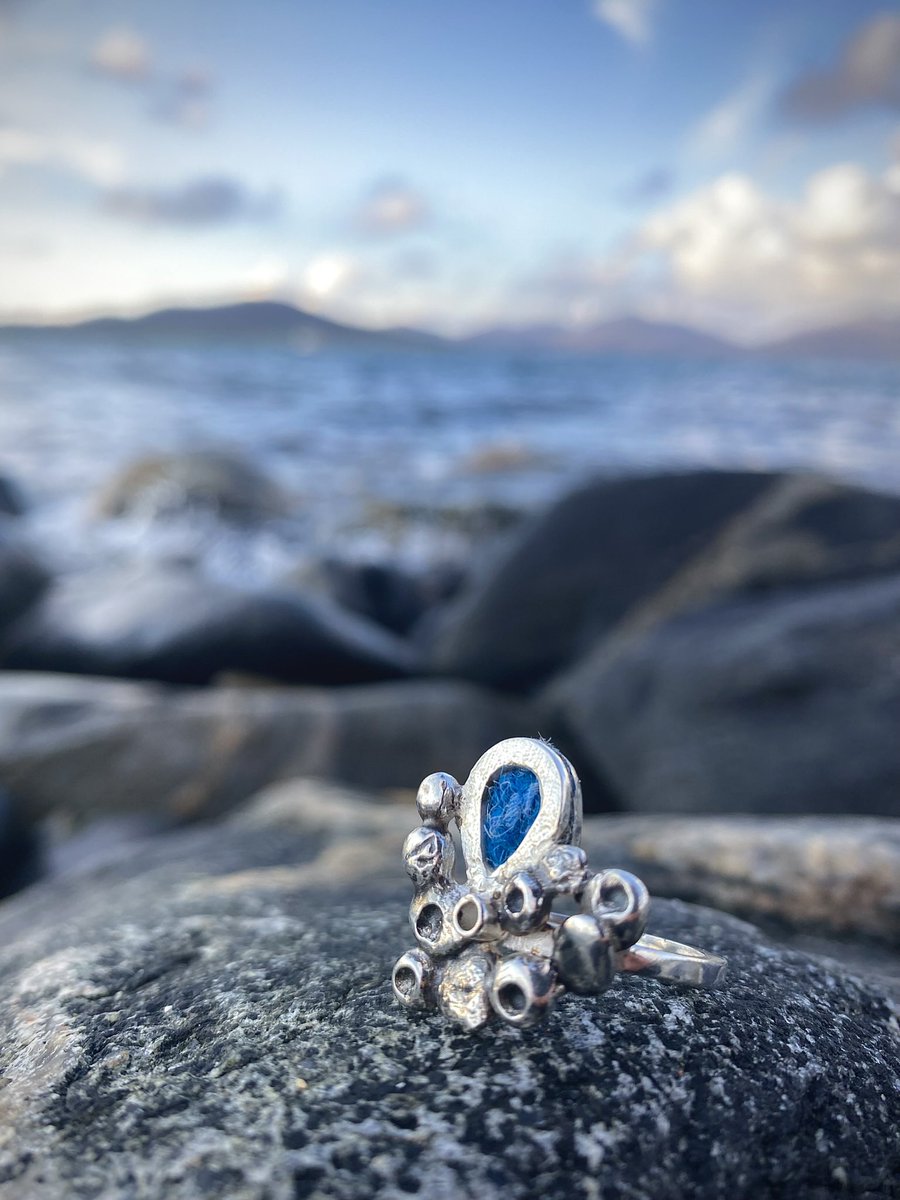 ruthamorrison's tweet photo. Coastal Ring - Silver - Harris Tweed
https://t.co/xGuCBv5Q1c
#coastal #scottishcoast #outerhebrides #isleofharris #horgabost #harristweed #rings #statementrings #silverring https://t.co/EdURfUnAHv