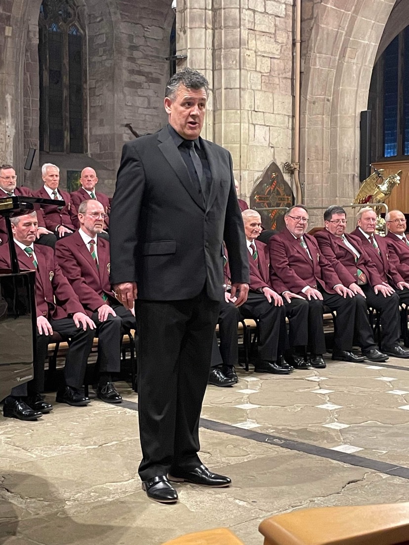 dunvantchoir's tweet photo. What a fantastic concert last night @StAsaphCath 

Thankfully we get to do it all again tonight in Bangor Cathedral in the company of @RhysMeirion 

Also joining us will be Elis Massarelli-Hughes on the organ from @BangorUni 

Tickets available on the door 🏴󠁧󠁢󠁷󠁬󠁳󠁿 🎶 https://t.co/djjIw4PAb6