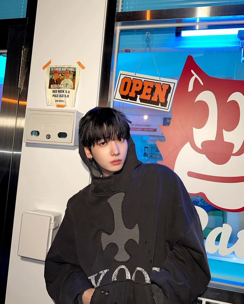 sillymyeong's tweet photo. MY MARTINI BLUE ♡
#명재현
#CoverFilm #MartiniBlue #불러봤도어
#BOYNEXTDOOR #보이넥스트도어 #BND https://t.co/dB0dZtPmKo