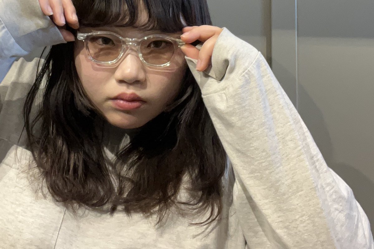 strike_kyoto's tweet photo. 【guépard】

めがね舎ストライク BASEMAN 京都 取り扱っているブランドになります。

こちらは guépard-01 ⛸
他のカラーもご用意あります。
crystalのカラーをかけております🪿

ちょっと目元がズレておりますね。もっと私に似合うのがあるはず^_^;
以上オオマツからでございました。 https://t.co/2d552RtZMR