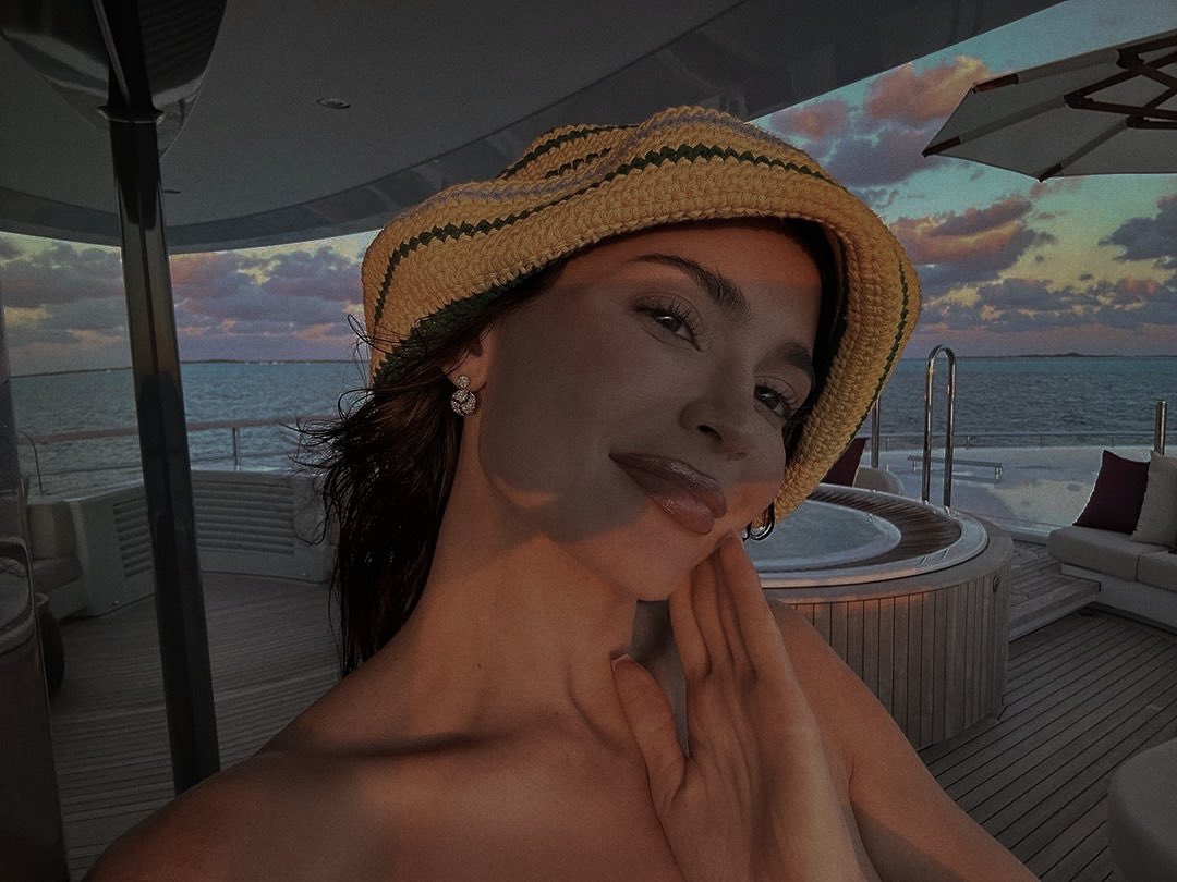 we walked along the rocks for nearly an hour &amp; i caught the way you looked at me in the sunlight