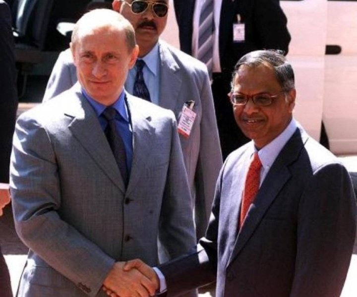 alanrose9's tweet photo. #ToriesDestroyingOurCountry
I do like this picture of Narayana Murty, father-in-law to Sunak. Who is the other chap? https://t.co/IbEysF0uMp
