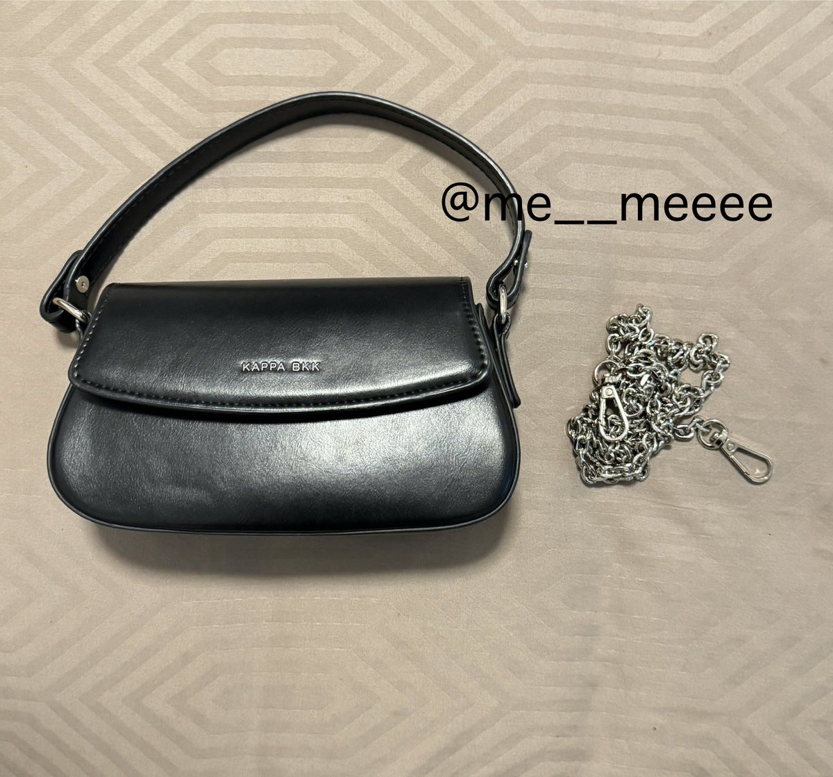 me__meeee's tweet photo. ส่งต่อ kappa monet mini bag สีดำ🖤
350 บาท มีสายสั้นสายยาว 
ขอดูรูปเพิ่มเติมได้นะคะ✨

#ส่งต่อkappabkk #ส่งต่อกระเป๋ามือสอง #ส่งต่อกระเป๋าkappabkk #ส่งต่อกระเป๋า 
#ส่งต่อkappa https://t.co/BpUrG1yreZ