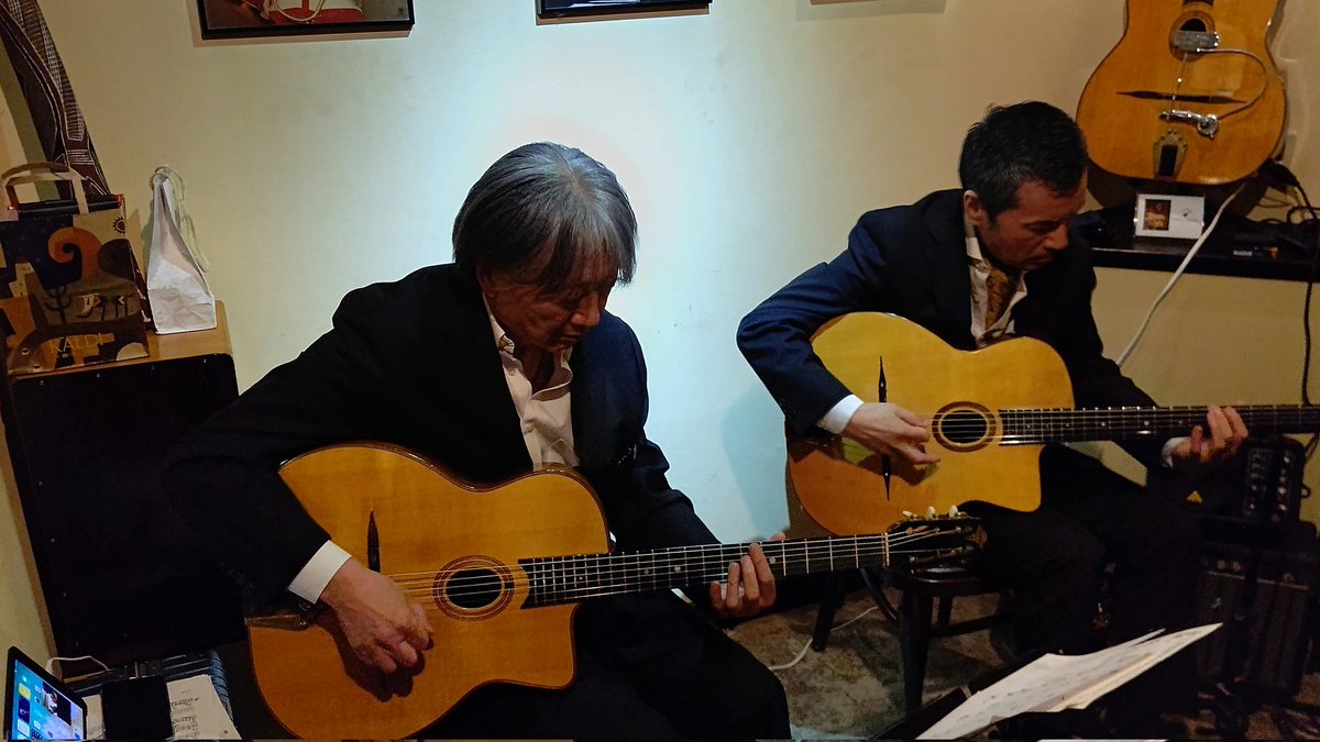 Kage_take's tweet photo. 2024年2月17日(土)
大阪阿波座 Flat fiveへ
法田勇虫さんと山本佳史さんの
jazz LIVEに行って来ました。
名古屋からエレキ友の
コージキンさんが来られて
隣の席で一緒に楽しみました。
#法田勇虫
#山本佳史
#ジャズライプ
#jazzLIVE
#大阪阿波座
#Flatfive https://t.co/naCTnMhKCD