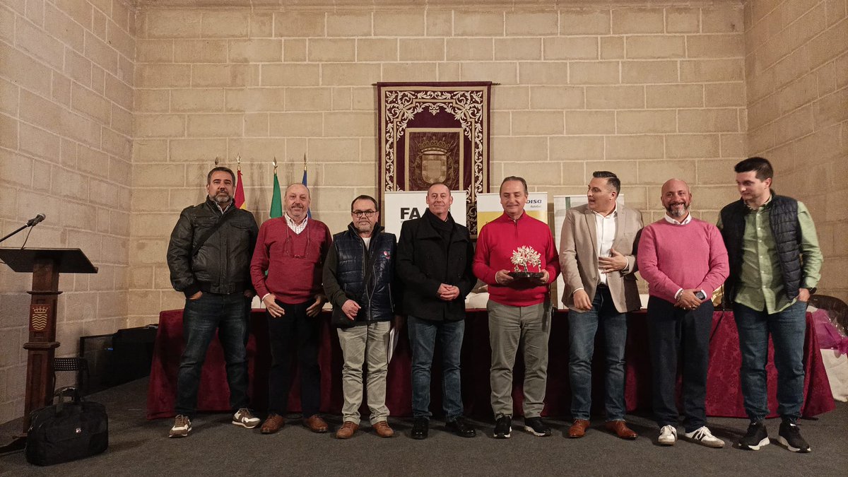 FAAT_Andalucia's tweet photo. Hoy se ha celebrado en #Jerez la 46 edición de la Asamblea de Presidentes de la Federación Andaluza del Taxi.
#Andalucía
#taxi https://t.co/fyWx4L1Ar4