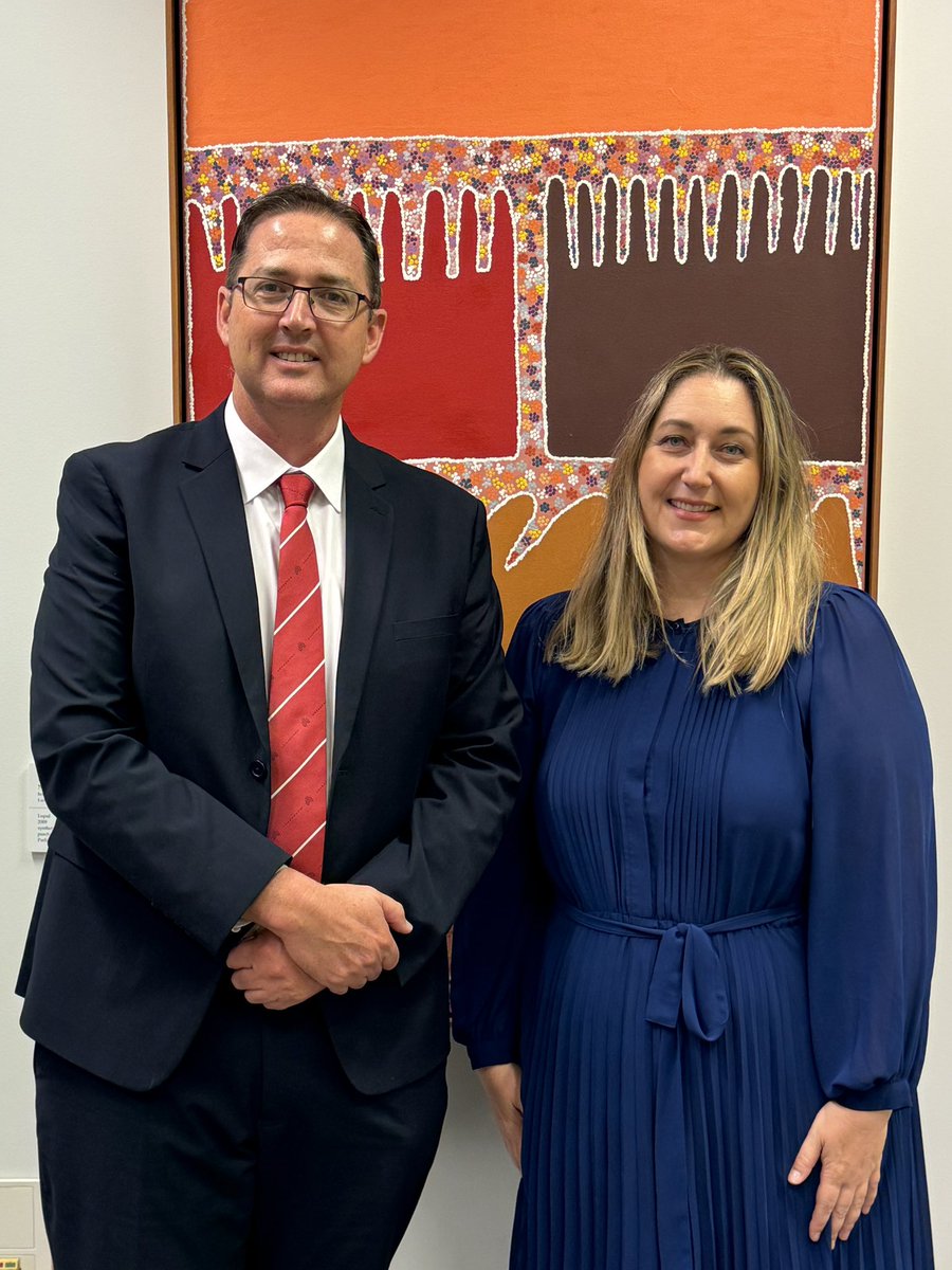 Fabulous to reflect on the success of our first year of college-led training with Assistant Minister for Rural and Regional Health <a href="/Emma4Dobell/">Emma McBride MP</a> and share news of the unprecedented demand for ACRRM training!