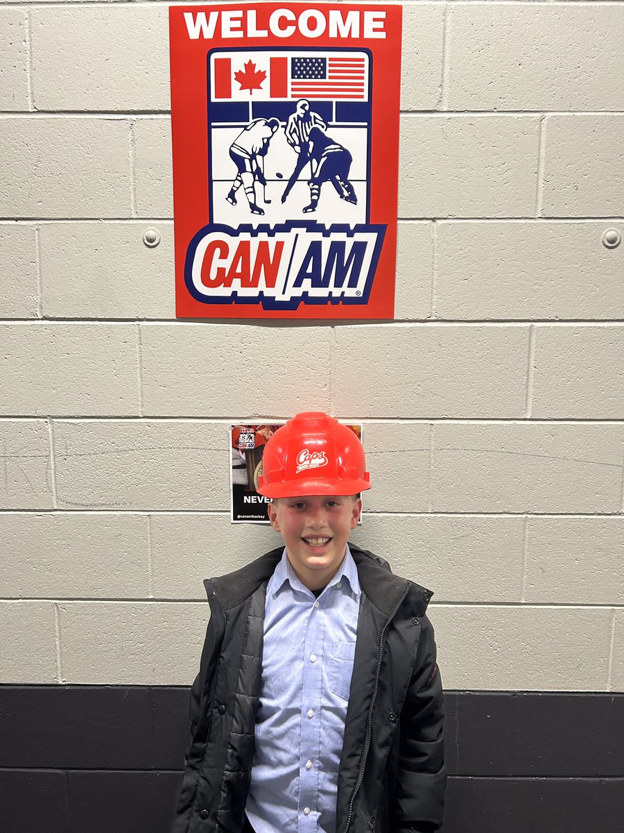 Two solid wins yesterday in Montreal! Our Pennywell Convenience Players of the Game Levi Kean and Joel Morgan.
Harvey's Home Heating Hard Workers Zhongwen Qui! and Jesse Chafe. Way to go!

We are back on the ice at 1:15 NT today!