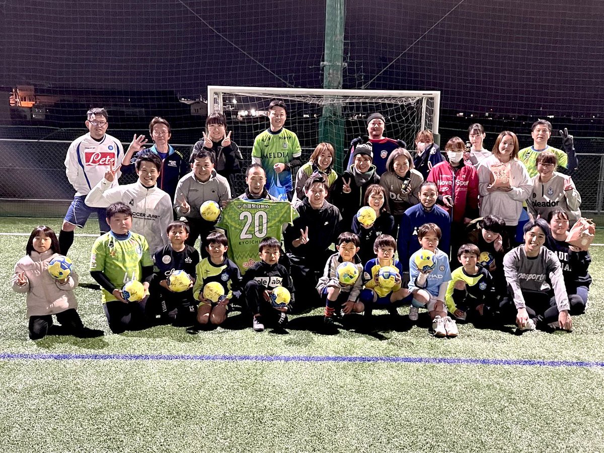 reisato13's tweet photo. ＼#佐藤真琉虎洲京一郎会⚽️／

一緒にたくさん笑って、
一緒に楽しくボール蹴って、
最高に楽しい時間でした😊✌️

僕ら3人はそれぞれの道に進みますが、
これまで一緒に戦ったという事実は一生なくなりません。

最後、みんなで優勝しよう🏆

本当にたくさんのご参加ありがとうございました！！！ https://t.co/puBze8CMYS