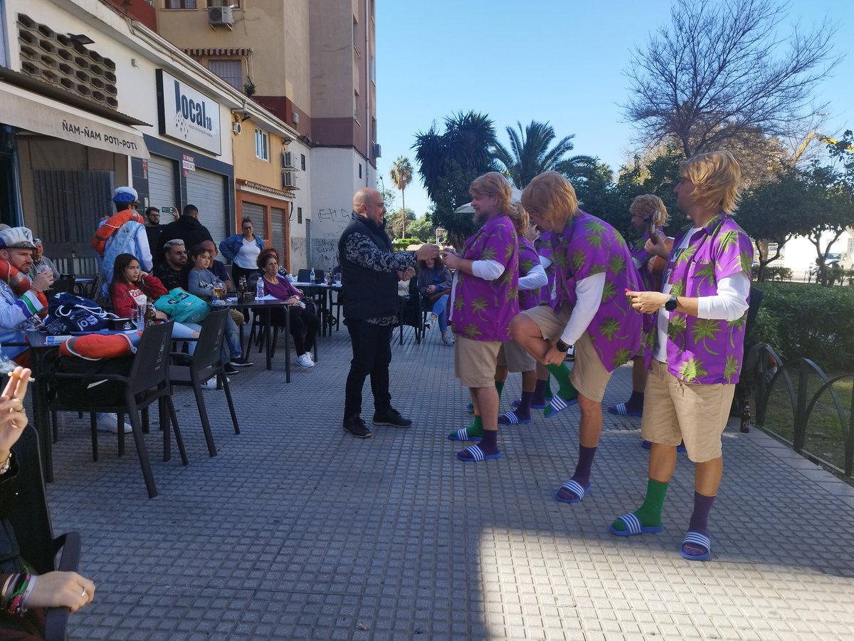 Cuarteto y Mitad tweet media