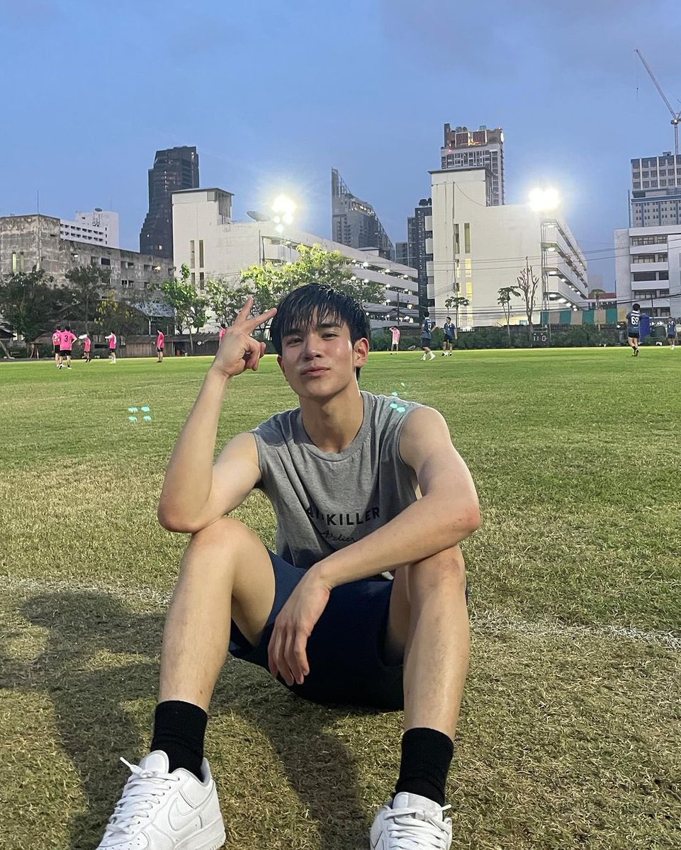 gcfourth's tweet photo. footballer fourth i fucking love you https://t.co/CzwczyZgH8
