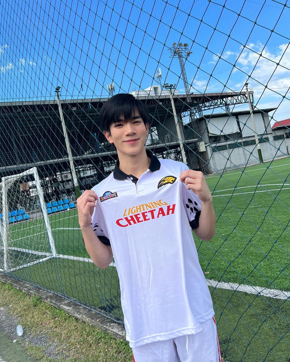 gcfourth's tweet photo. footballer fourth i fucking love you https://t.co/CzwczyZgH8