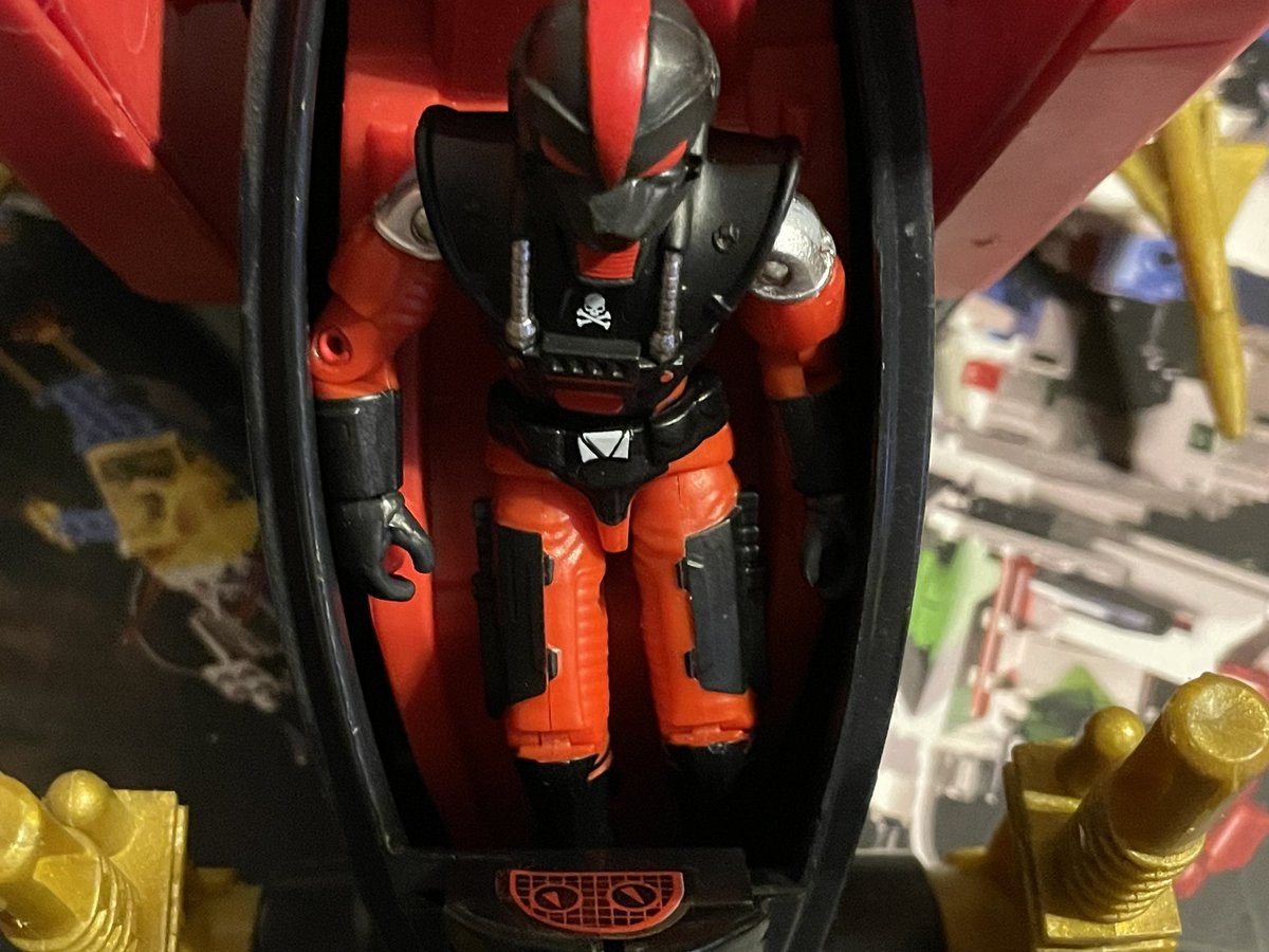 dtkordish's tweet image. “Now this - this is more like it. Sleek, elegant, responsive, feels perfectly natural. A much more suitable substitute as I await my #Roboskull MKII to reach completion. MARS Industries builds remarkable machines”
#Skeletron #WolfTrooper #ActionForce #GIJoe #oring