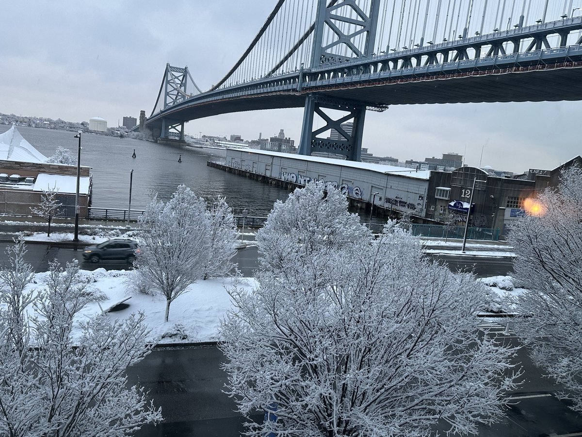 Obie104's tweet photo. The winter wonderland!! https://t.co/auUK2dgOit