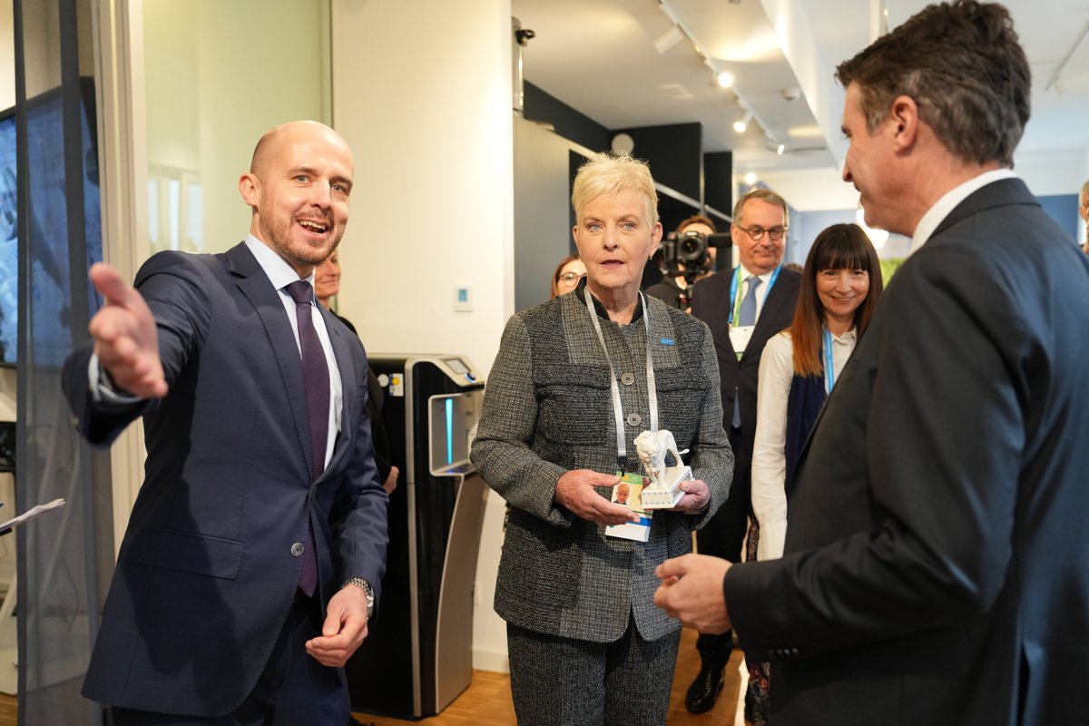 WFPInnovation's tweet photo. Yesterday, we were thrilled to have @WFPChief Cindy McCain here at our @WFPInnovation #Munich office ⚡️

💡"Smart #ideas and #creative thinking at scale are in @WFP's DNA" she shared, and at @WFPInnovation we work with that commitment every day, to #disrupthunger. https://t.co/XhvsRlzlCX