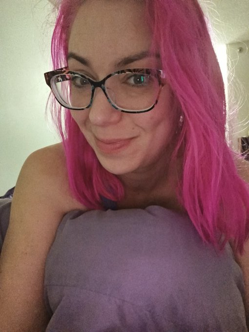 Aaah the weekend is here 😘 Morning, Sunshines 🌞🌞 https://t.co/wZAURSxpPq<a href="/tag/nsfw"class="tags"><span>#nsfw</span></a>