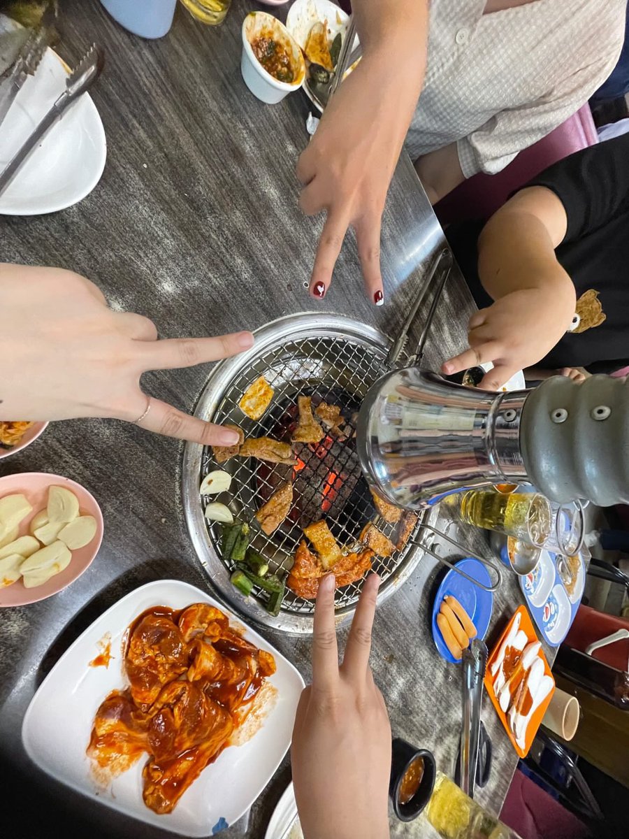 moonokzuzaa's tweet photo. หมูนกซู่ซ่า 🐷🐤❤️ https://t.co/L9YuO40YqY