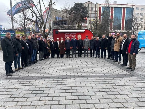 1 Mart yerel seçimlerinde Cumhur İttifakı Gaziosmanpaşa'da ve İstanbul'da tekrar iktidara taşımak ve komşularımızla buluşmak için Gaziosmanpaşa Meydanı'nda karavan çalışmalarını sürdürüyoruz.

Ayırmadan Ayrışmadan
Gaziosmanpaşa için Canla Başla
#MHPGaziosmanpaşa 
@_MHPistanbul_