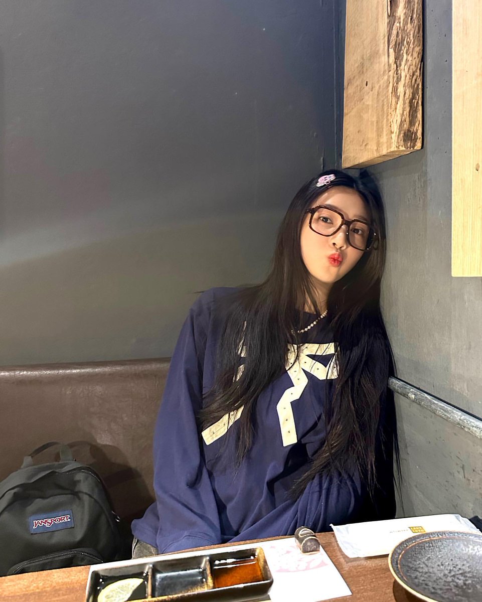 joystgrm's tweet photo. [INSTAGRAM POST] - 4P

🤤
https://t.co/4wSRVGXkg4

@RVsmtown #RedVelvet #레드벨벳 #Joy #조이 #Chill_Kill 
240217 · 21:31:33 KST https://t.co/7Yiah0yKF1