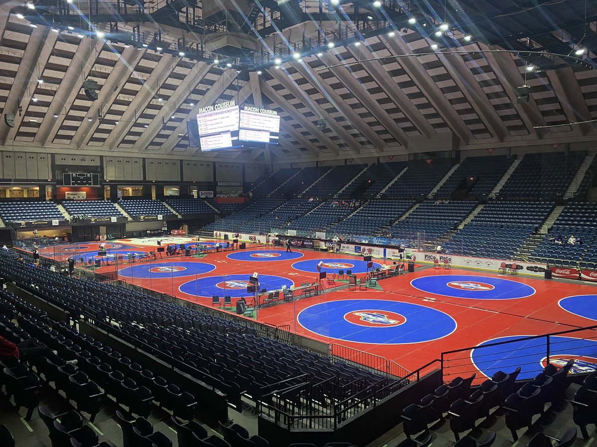 Day 3!!

Gus Martin wrestles in the consolation semifinals at 9 am. 

Jackson Moffit wrestles for a State Championship this afternoon. 

Let’s Ride!