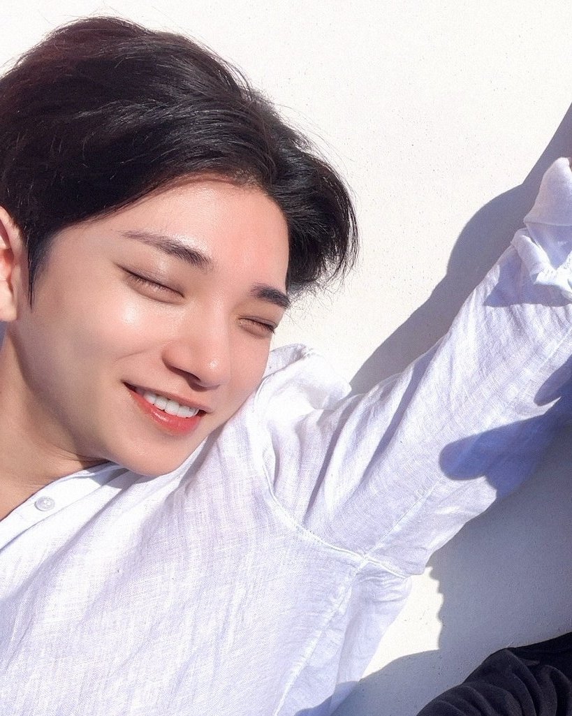 joshuaarchive's tweet photo. sun-kissed joshua ☀️ #조슈아 https://t.co/cXKuonN0wo