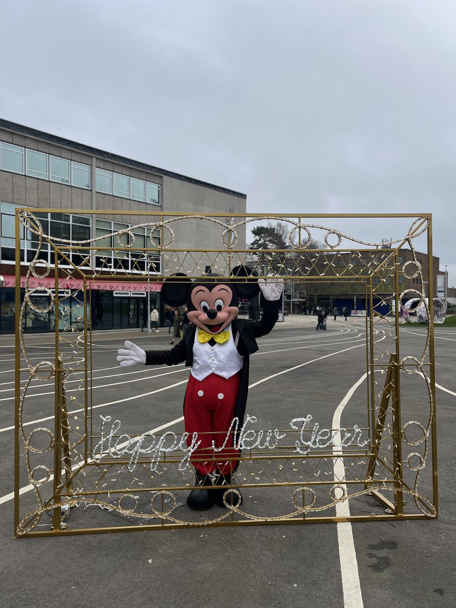 A reminder today is the last day to do our #lightupstevenage trail! Thanks to #mickie and #minnie for joining! #allyouneedislove