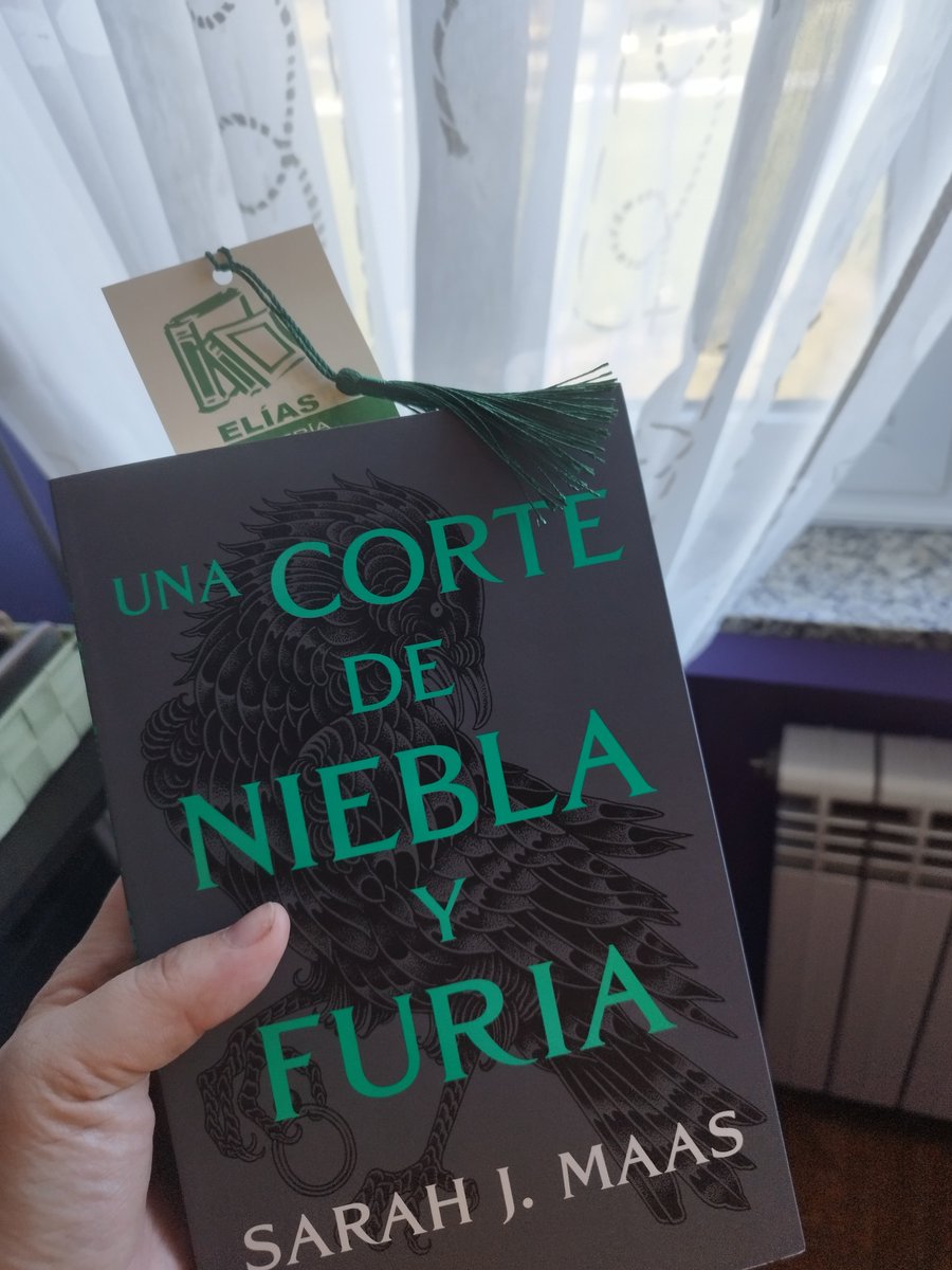lucyast_90's tweet photo. Momento lectura merecido 2/5 ¡allá vamos! 💪 https://t.co/tVgWWGfZb5