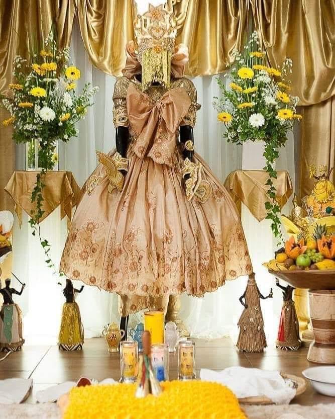 oxum me ensinou que o amor vale mais que o ouro 👑💛✨