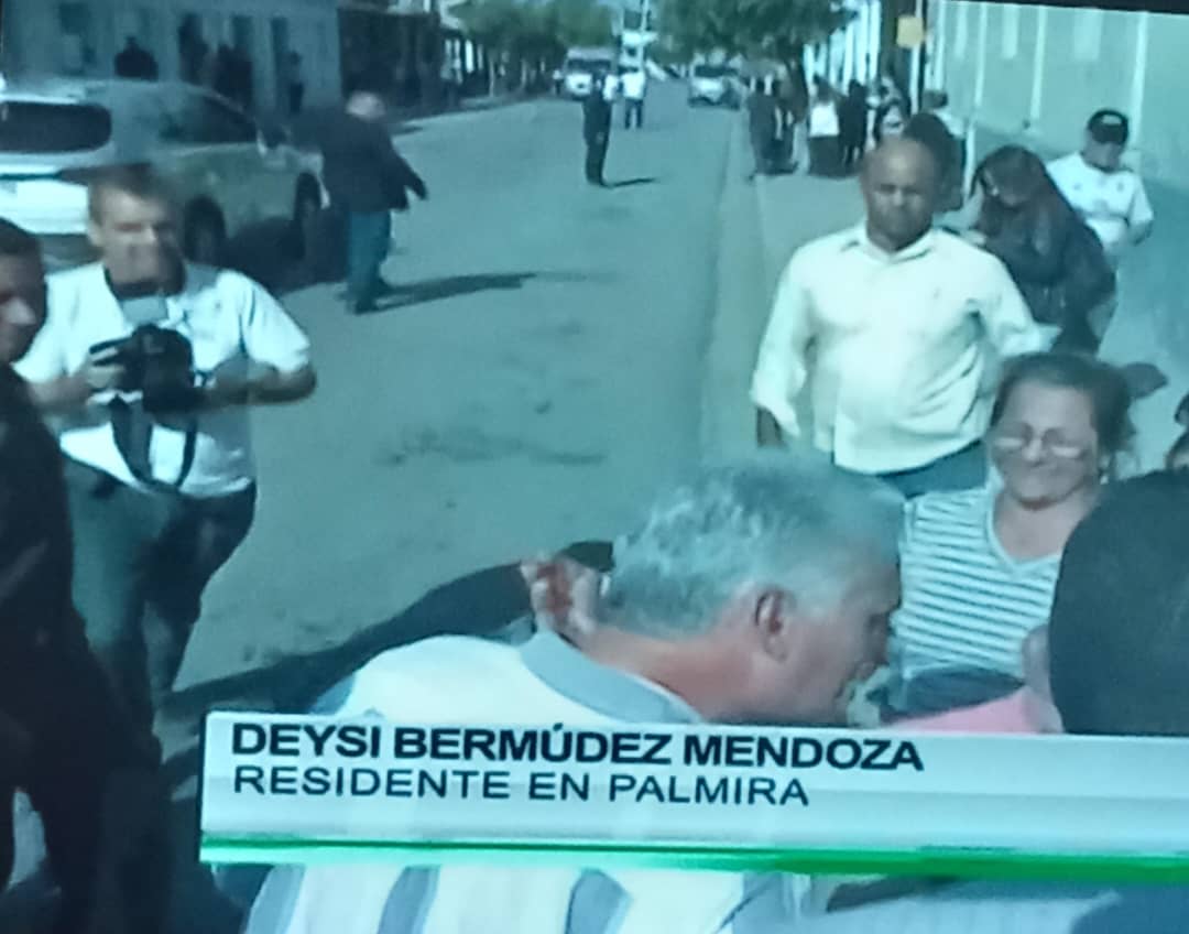 El compromiso del pueblo de Palmira por alcanzar un desarrollo sostenido, quedó manifiesto a Miguel Díaz Canel #Presidente de la República, a su paso por esta localidad. #PorUnFuturoMejor #MiCasaUCf #Identidad_Compromiso_Virtud