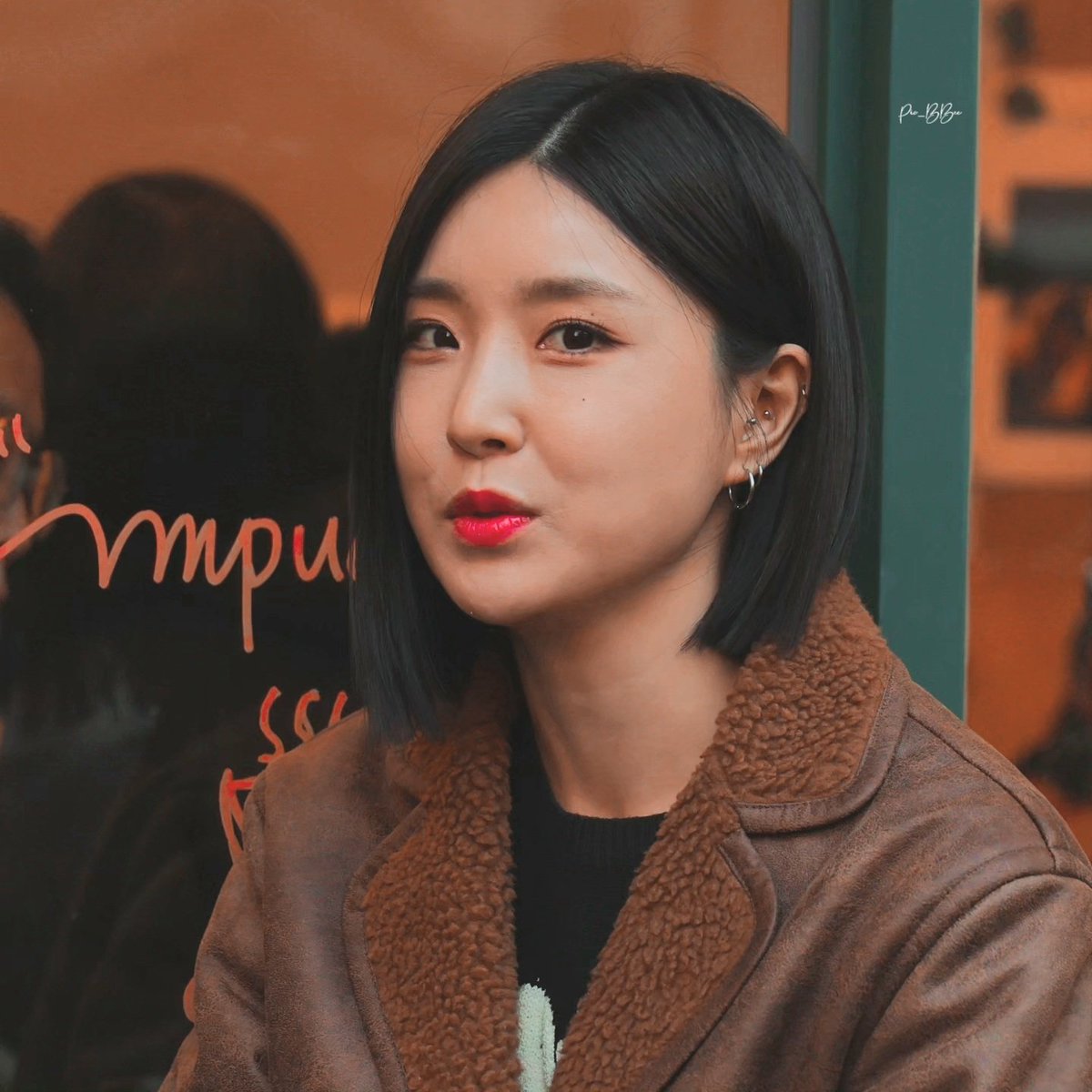 231223 뮤푸치노 플리마켓 유나 직찍
#브브걸 #BBGIRLS #유나 #YUNA #뮤푸치노