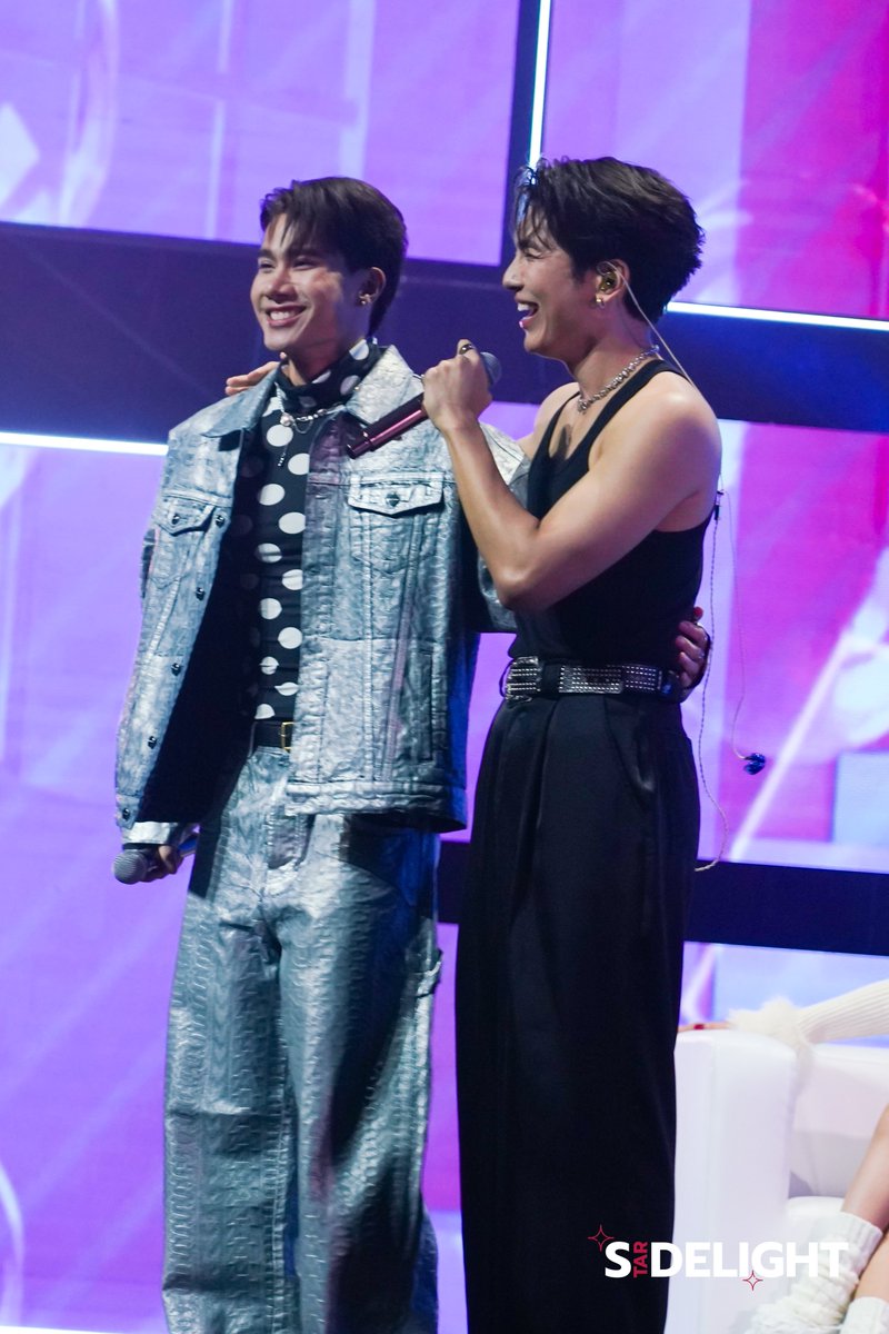 StarDelight_ent's tweet photo. “มิว ศุภศิษฎ์” พร้อมแขกรับเชิญสุดพิเศษ “ตุลย์ ภากร” ในงาน "Mew Mories Special B Day With You"

33 MEW SPECIAL B DAY
#MewMoriesBDFM24 
#MewSuppasit #Tul_Pakorn https://t.co/nh9hIZHhEp