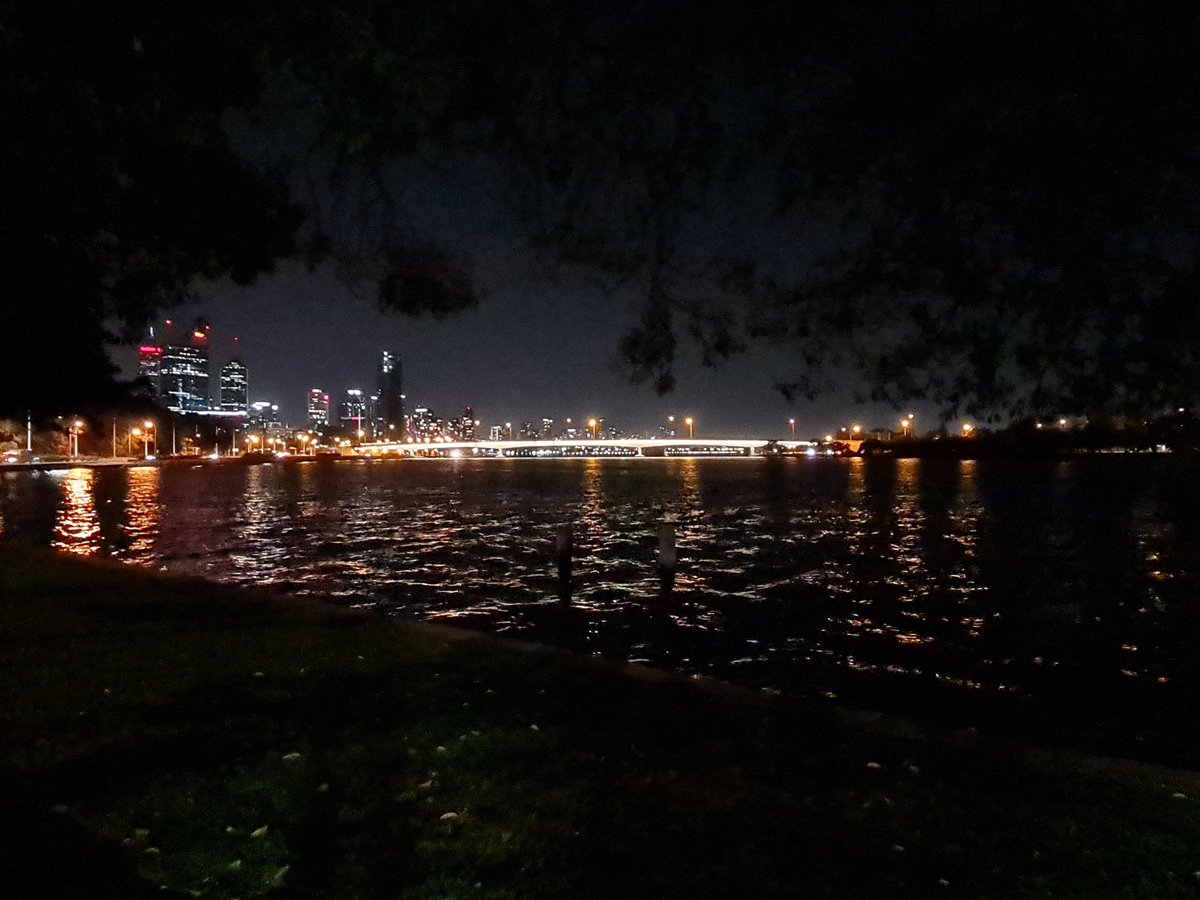 marian_dantas's tweet photo. #DinnerView https://t.co/Tnrfphn2XF