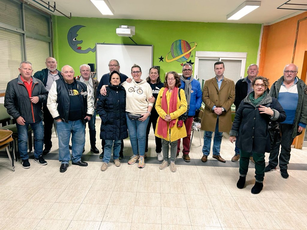 Plataf_TrenC4's tweet photo. @huawei_jesus @ParlaObrera_P @UrgeParla @FeministasParla @CuidaParla @asociacionvilladeparla @asociacionvecinallalaguna
@psoeparla @iudeparla
Somos fuertes, somos imparables! Gracias!!! #MetroParlaYa https://t.co/gjWgpyXZSF