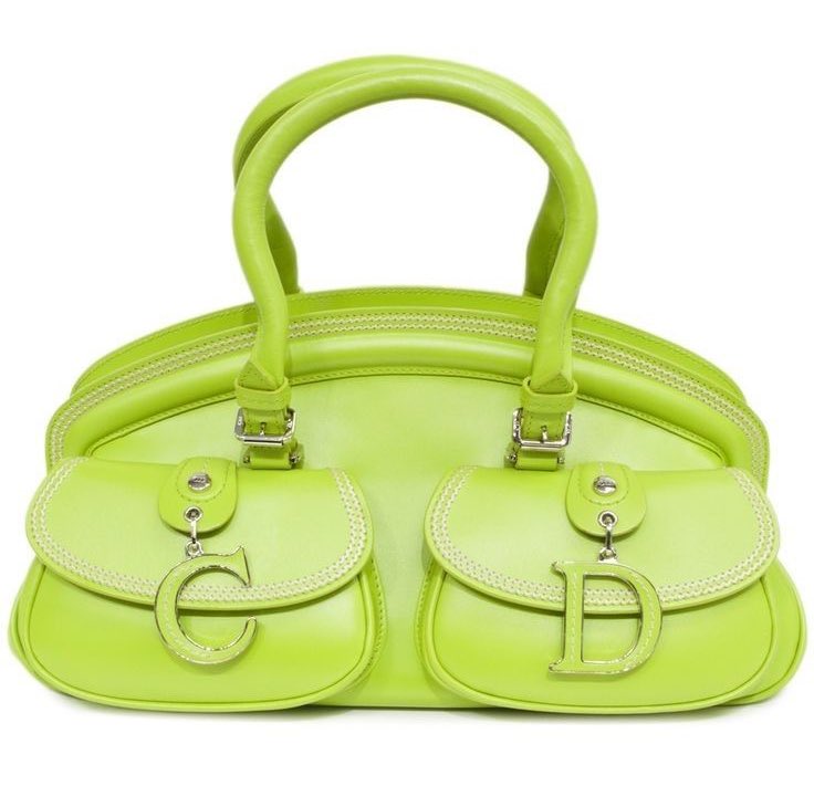 badestoutfit's tweet photo. christian dior ‘detective’ bag https://t.co/qmoca6LuA2