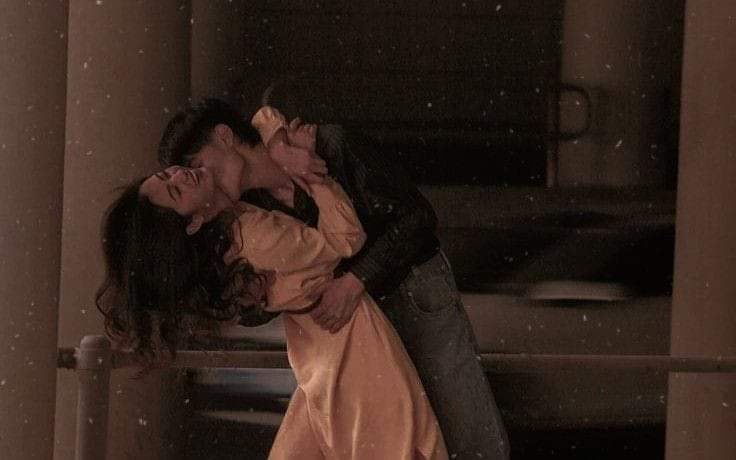 بَعض الصِدف شعورها يبقى عمر ❤️✨️