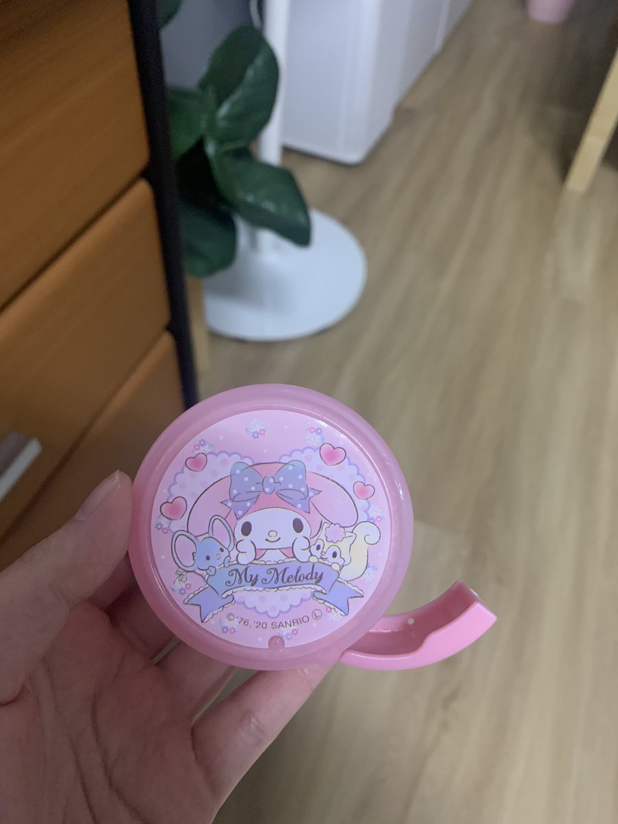 babyboiwAw's tweet photo. ปล่อยที่ตัดเทป 70 บาท รวมส่ง สนใจดีเอ็มค่า #เครื่องเขียน #ที่ตัดเทป #ตลาดนัดsanrio https://t.co/iZGjqgCnvp