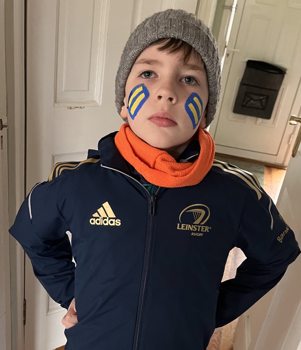 Getting ready to ROAR at our first ever @leinsterrugby match!!! Wearing all our Leinster gear in case there’s late injuries and  they do a shout out to the stands!😂😂 #Pride #ShouldIBringMyScrumCapToo?
@OLSCRugby