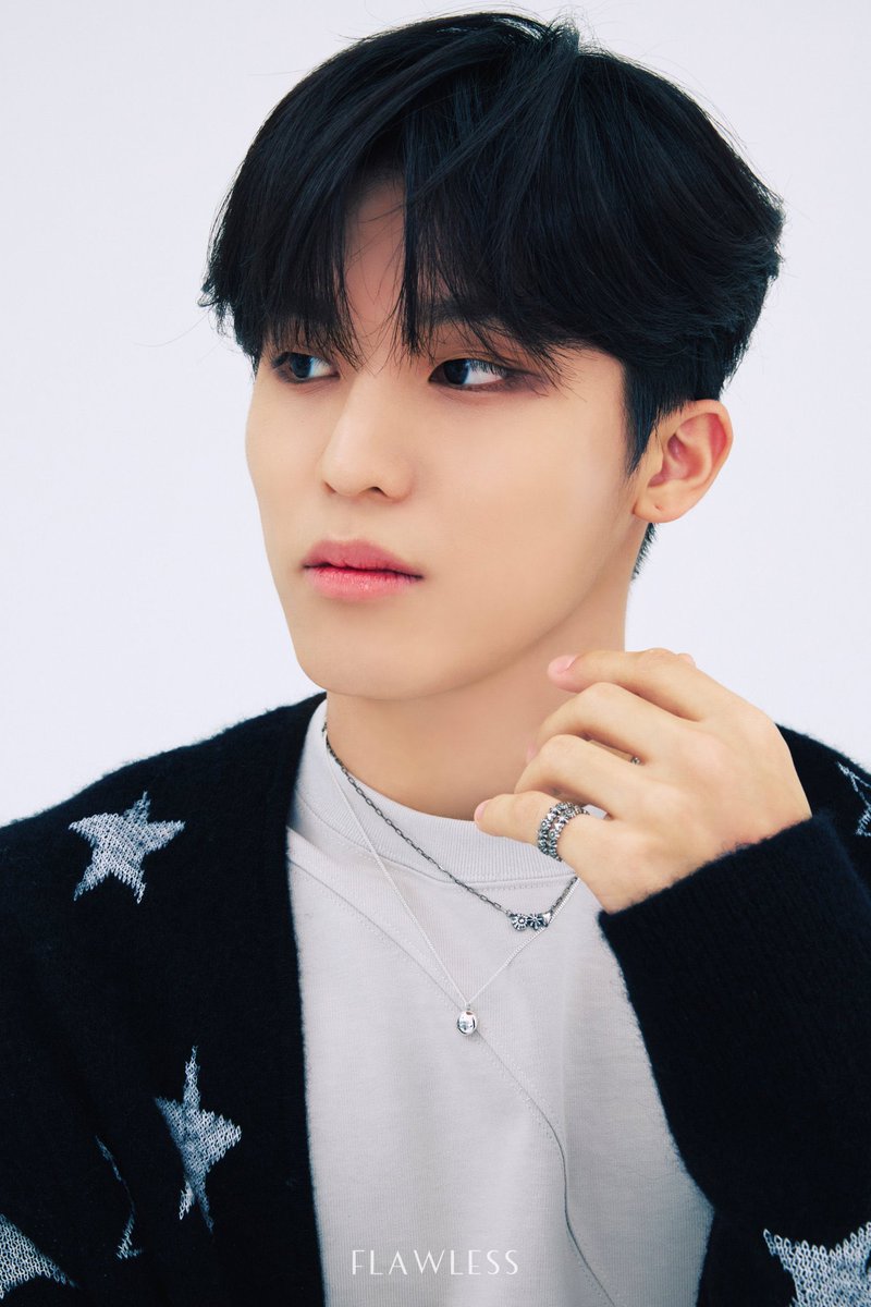 TwilightM08's tweet photo. Gwapo Mo naman🤦🏻‍♀️🫶🫶🫶 #PARKJEONGWOO #treasurejeongwoo 
#Jeongwoo https://t.co/j0Qcj392m3