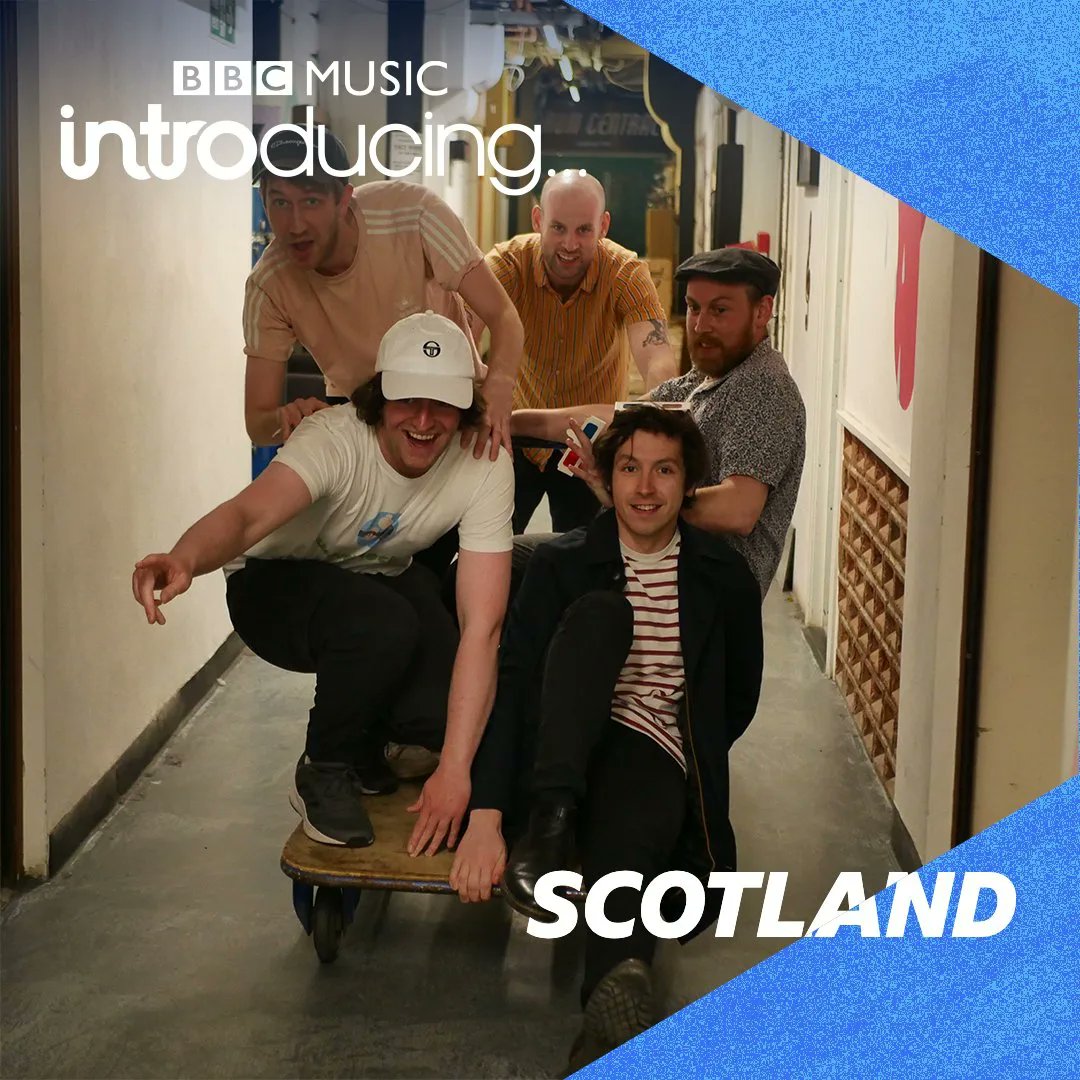 We're buzzin! 'Your Arrow' got played last night on @bbcintroducing @BBCRadioScot ! HUUUGE thanks to @shereencutty and @phoebeih for giving it us a spin ❤️🌴 you can listen to the show online on BBCsounds