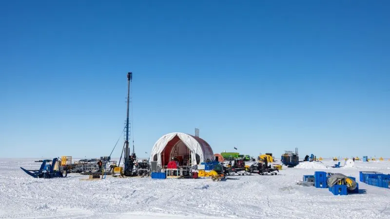 SWAIS2C's tweet photo. Antarctica yields new insights into climate warming

https://t.co/tdwhWWoZqG

#SWAIS2C #Antarctica https://t.co/OH7m0BJI3z
