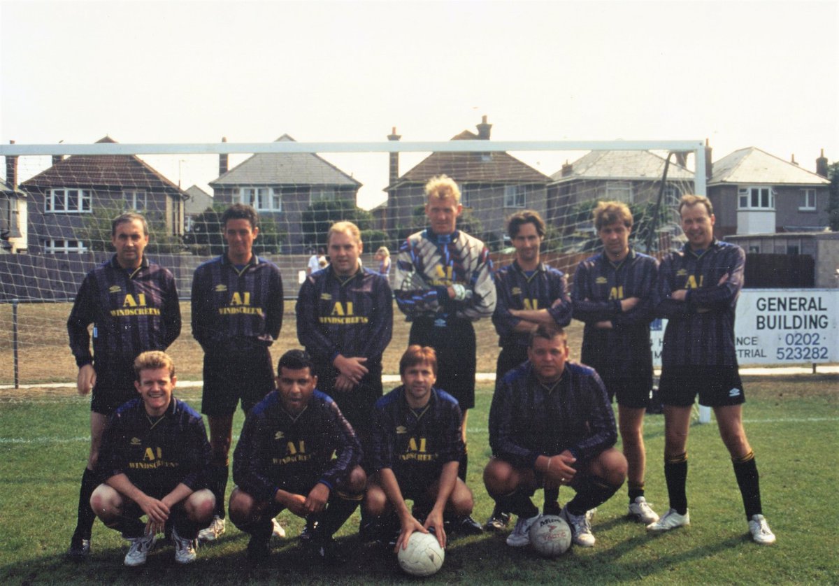 _steve_butler_'s tweet photo. Summer 1994 playing against ⭐️#2CRFM ⭐️ at @O_BournemouthFC
@ChrisHopkinsCy1 #DaveLuck #MarkRyse
@heart70s @global
@carlosradioguy 🍒⚽️ https://t.co/7FlRQ81tB3