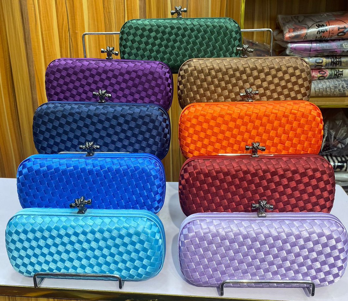 What’s your fav colour?? N18,000 each