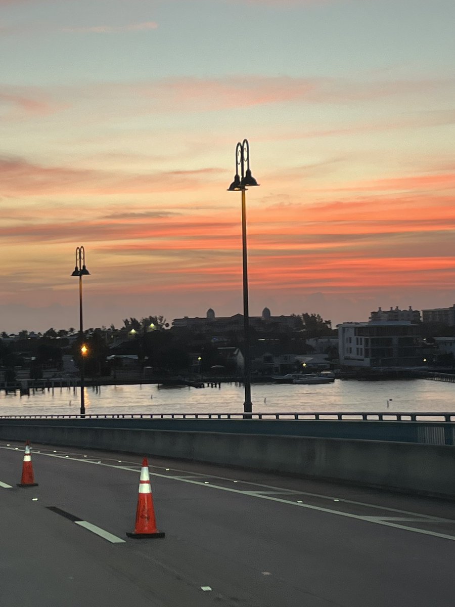 Dawn Hartman tweet media