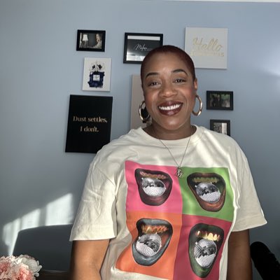 thewriterliss's tweet photo. #NewProfilePic #whatupdoe https://t.co/Ai7DpJV825