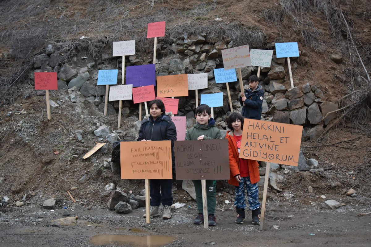 Hakkını helal et artvine gidiyorum. #şavşatölümyolu