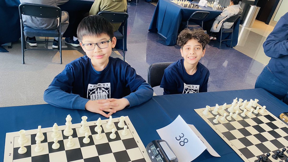 ps_ms71's tweet photo. Thanks for the invite @Yankees and @CSD9Bronx! Our chess team had the best experience! @D8Connect @projectpawnnyc @MargaretMirando @jen_joynt @bronxbp https://t.co/2djhUOlayO