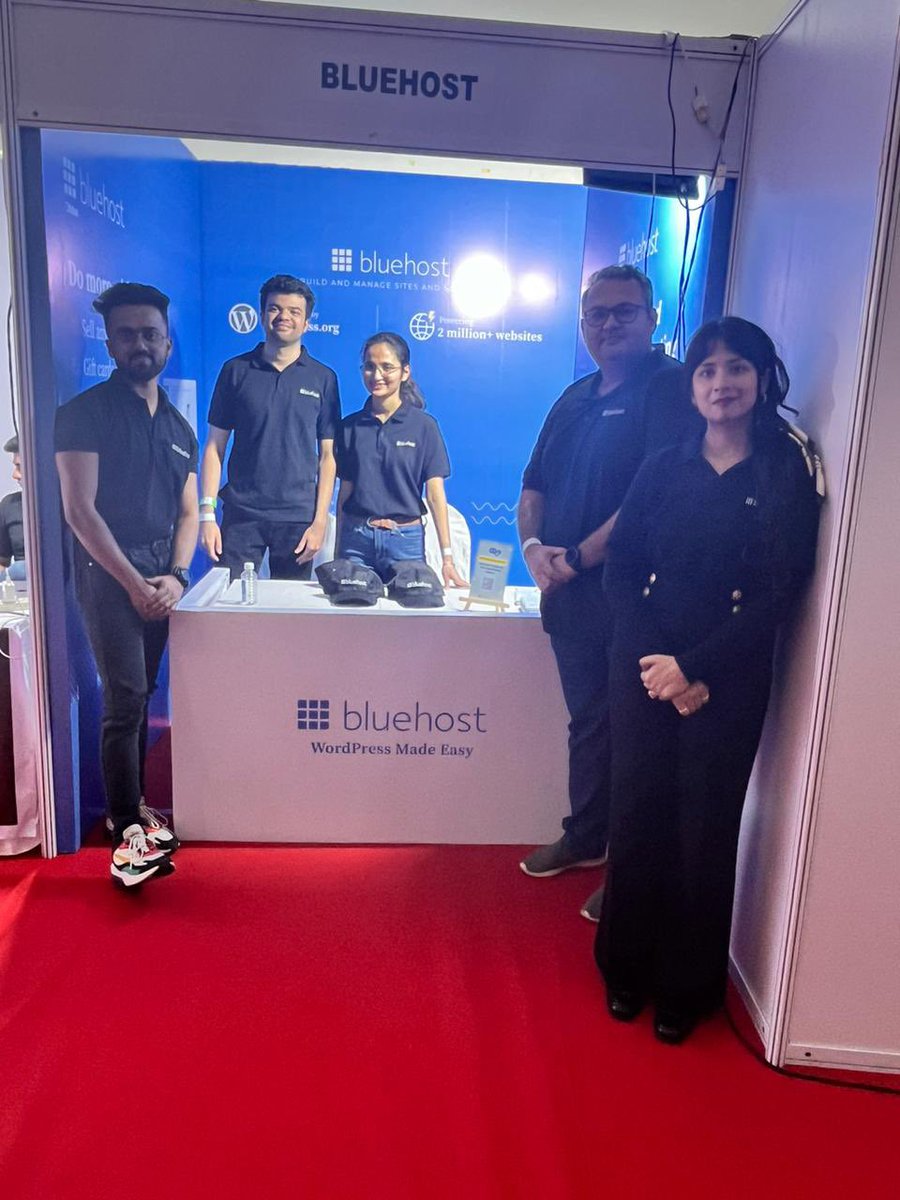 BluehostIndia's tweet photo. Teamwork makes the dreamwork 💙🙌 Thank you @WordCampPune for a great #WordCamp!

#WCPune #WordPress #Bluehost https://t.co/WO2vt4X0ZP